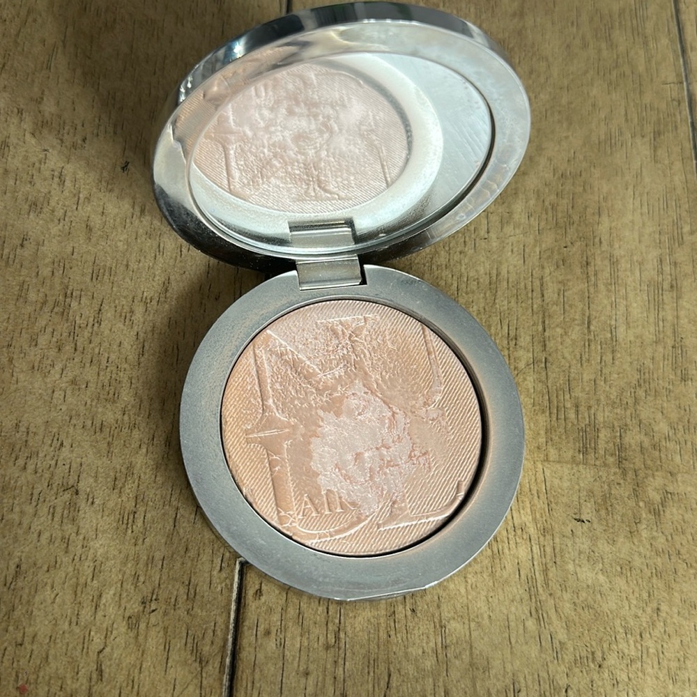 Dior Air Luminizer